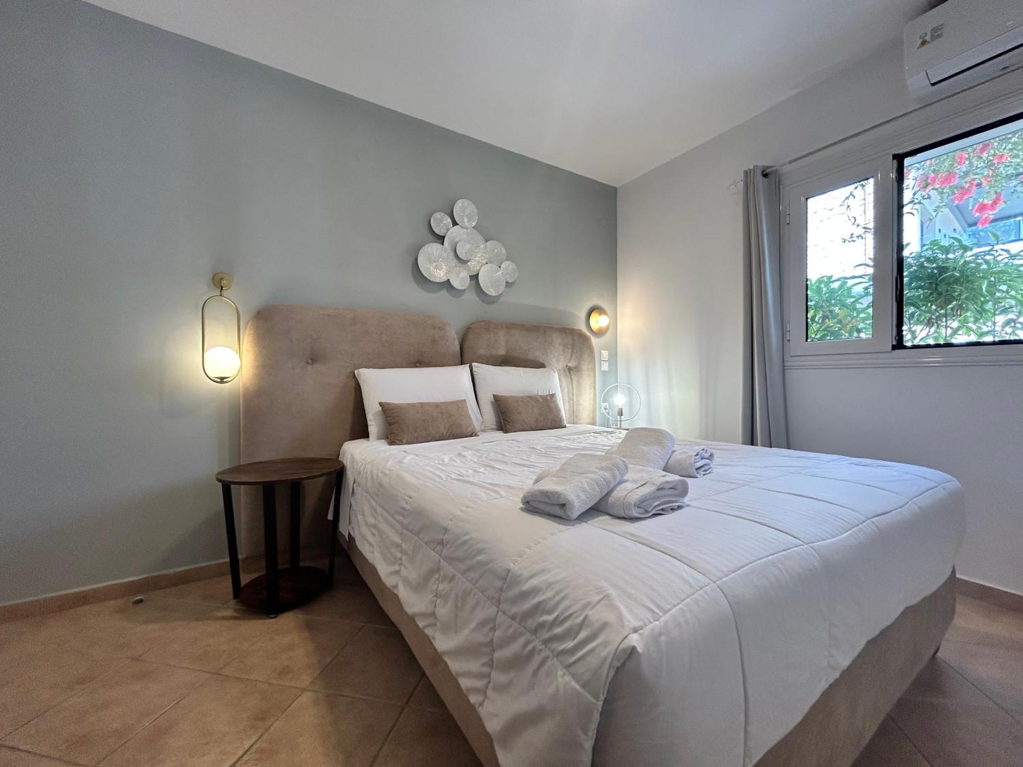 Tramonto Maisonettes & Apartment *